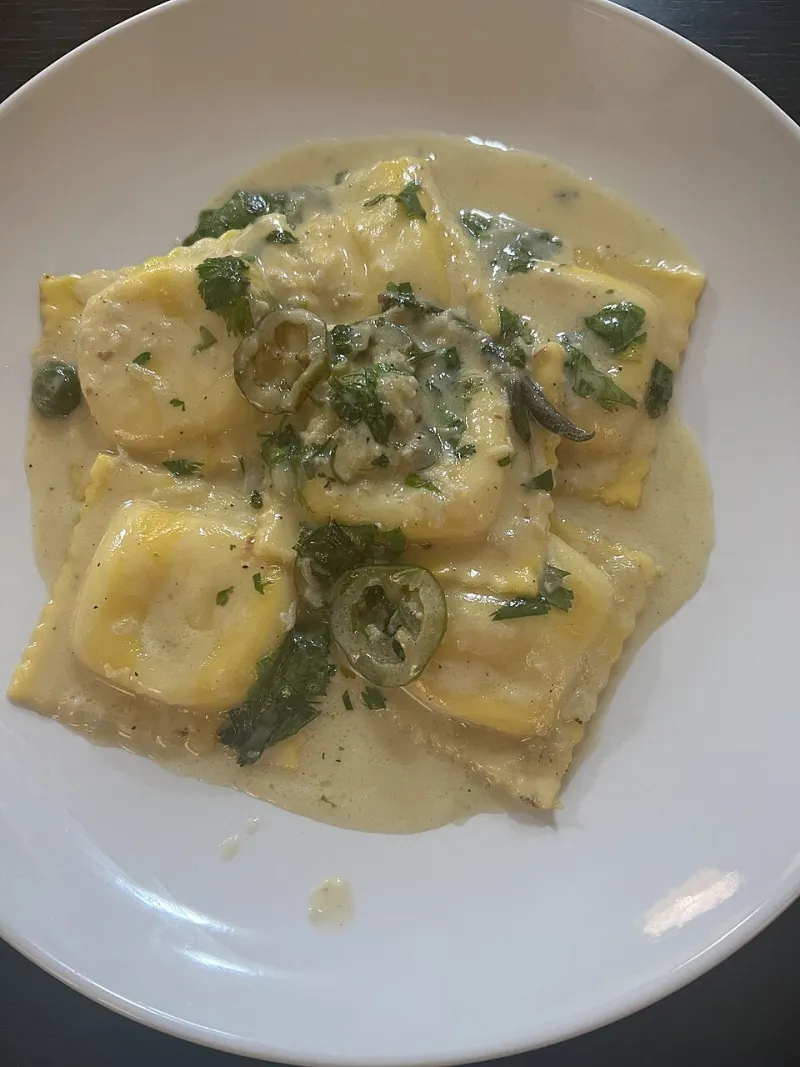 Sfoglia, Impasto e Tradizione: Il Lungo Viaggio della Pasta Fresca attraverso le Regioni d'Italia