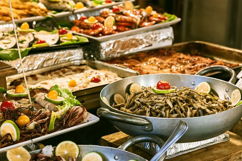 Palermo nel Piatto: Le Bancarelle Storiche e i Maestri dello Street Food Siciliano
